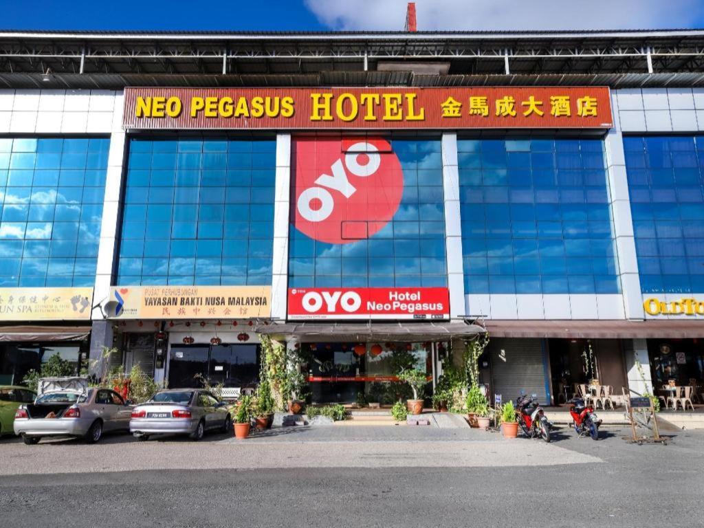 Super Oyo 1114 Neo Pegasus Hotel Segamat Esterno foto