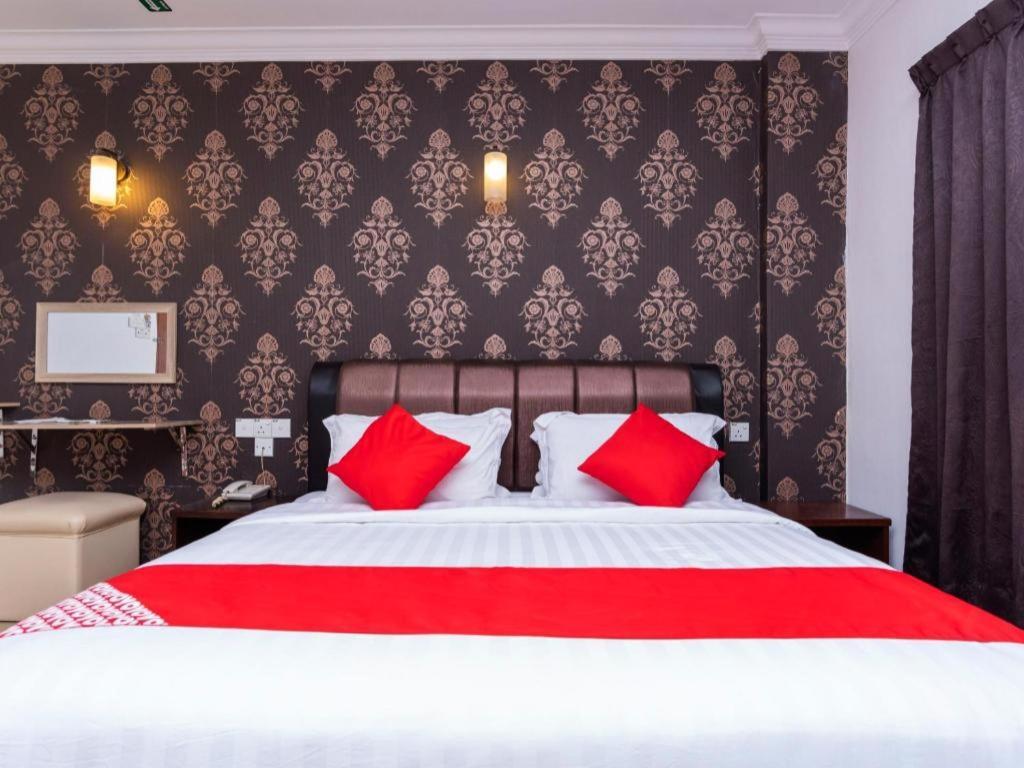 Super Oyo 1114 Neo Pegasus Hotel Segamat Esterno foto