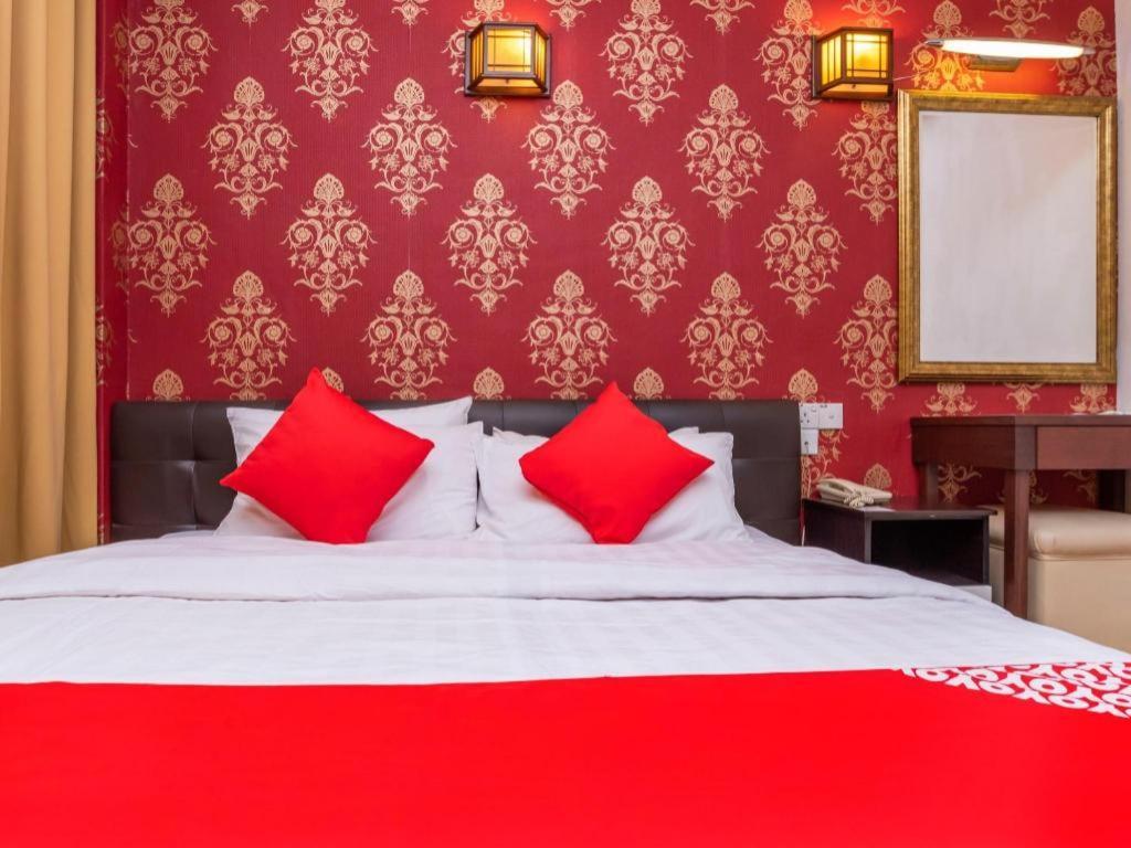 Super Oyo 1114 Neo Pegasus Hotel Segamat Esterno foto
