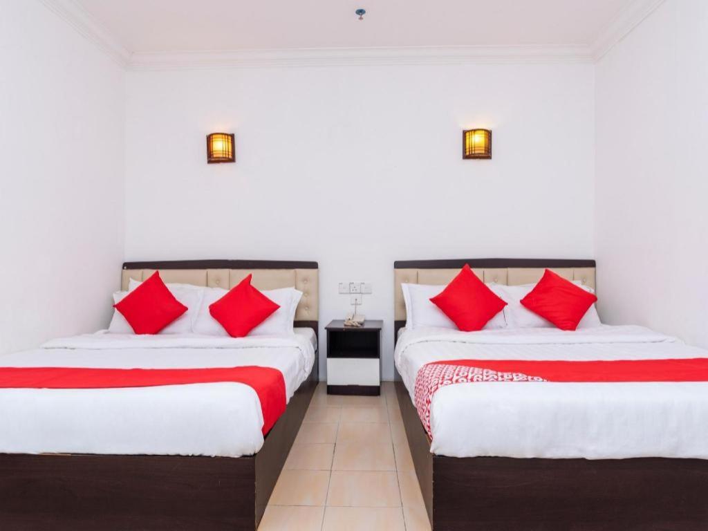 Super Oyo 1114 Neo Pegasus Hotel Segamat Esterno foto